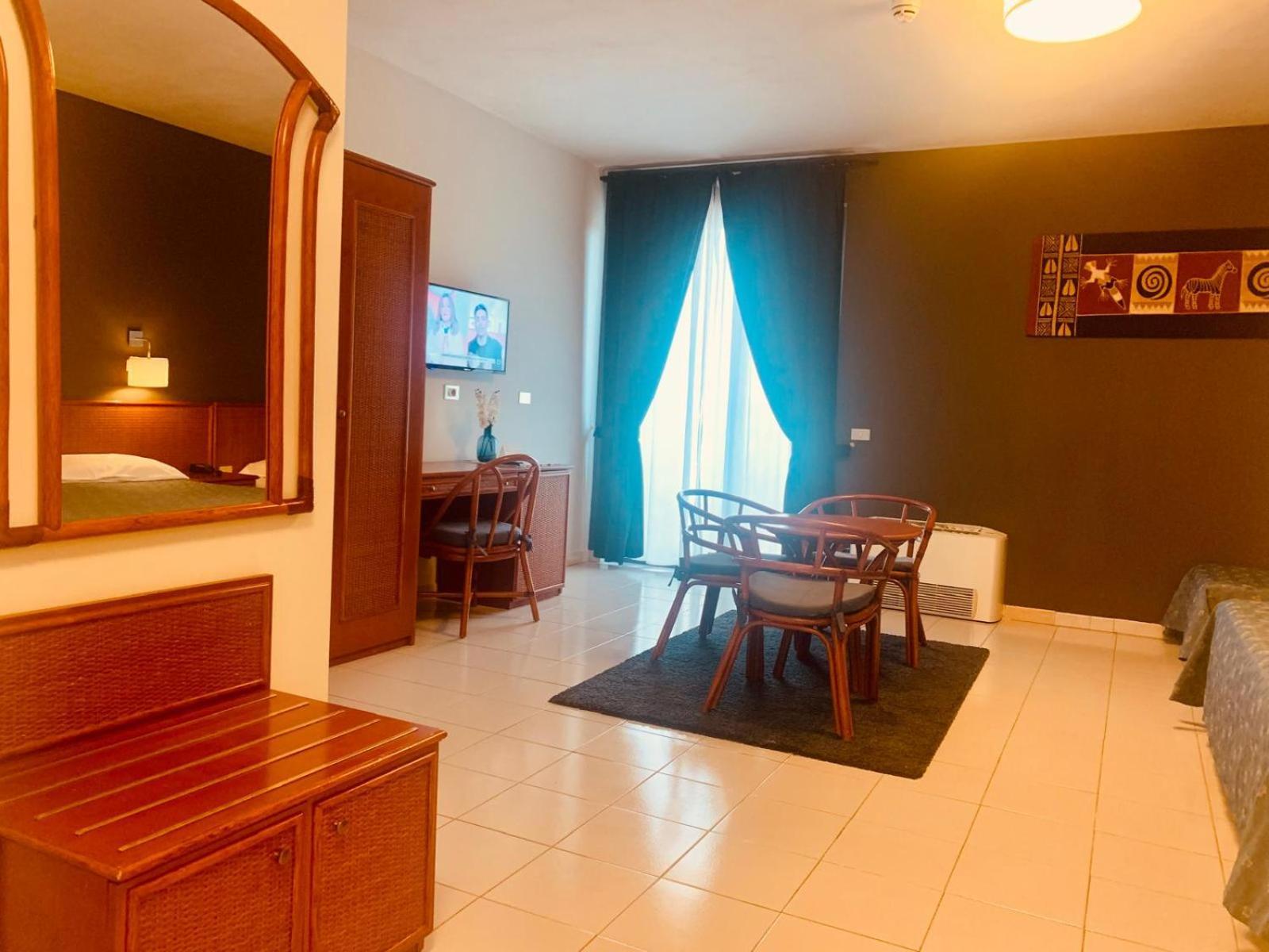 River Park Hotel Ameglia Kültér fotó